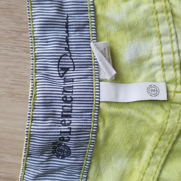 💫 Distressed Dye Jean Shorts 💫 2 Pair Bundle - Picture 5 of 5